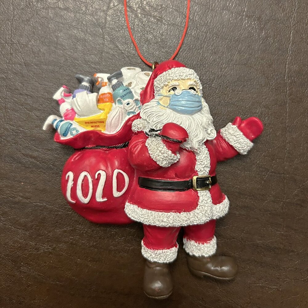 Christmas Ornament - Brand New - Never Used - Santa Claus Wearing COVID Mask2020